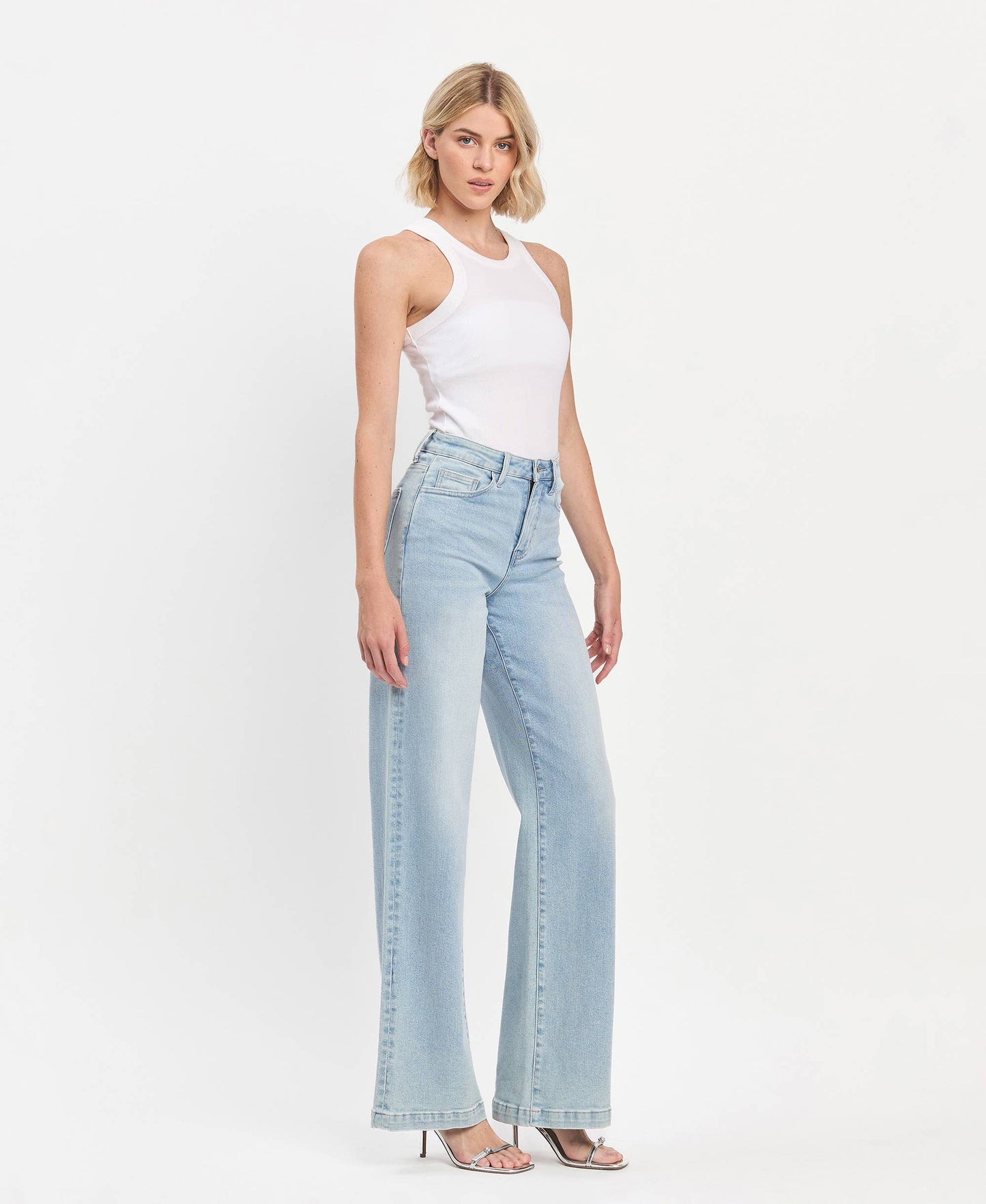 HIGH RISE FULL LENGTH WIDE LEG JEANS V3468