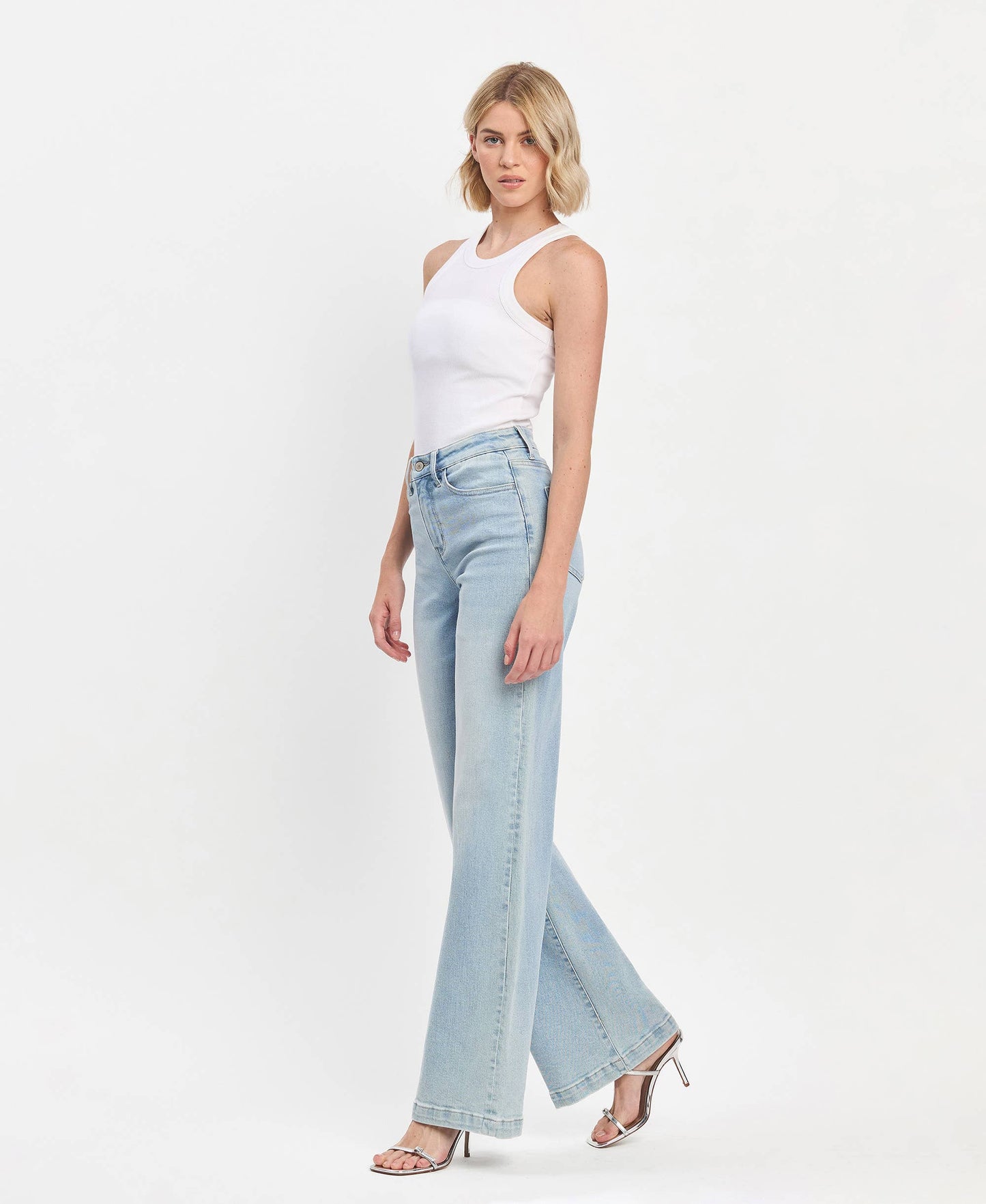 HIGH RISE FULL LENGTH WIDE LEG JEANS V3468