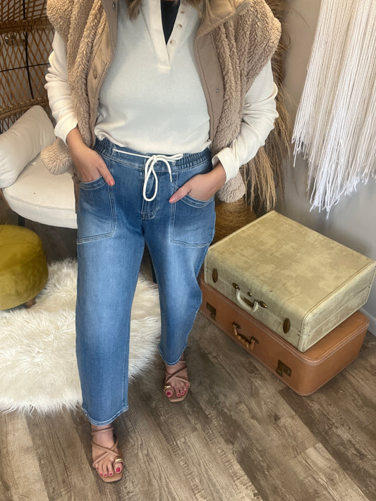 Chill Vibes Elastic Barrel Jean