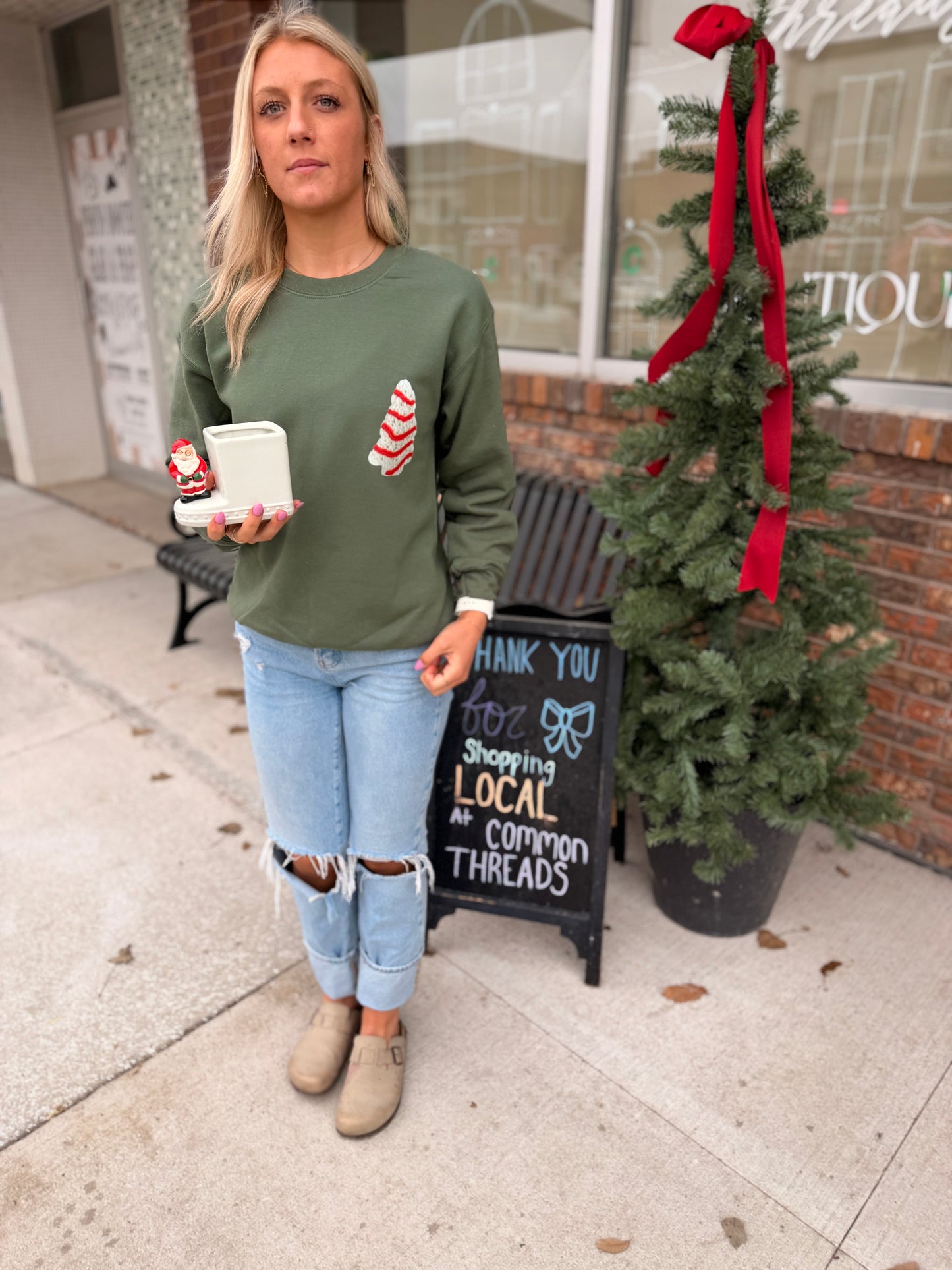 Christmas Cake Graphic Crewneck