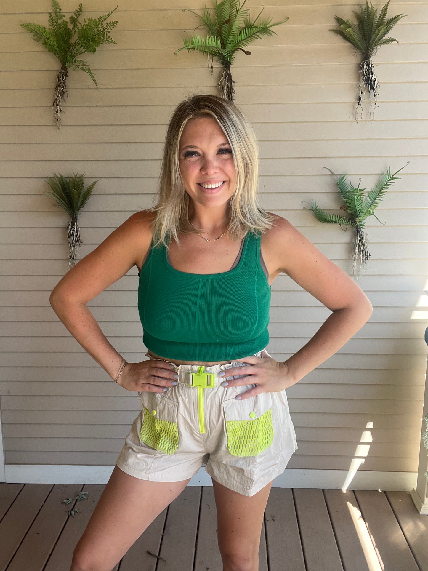 Lover Contrasted Colored Net Pocket Activewear Shorts