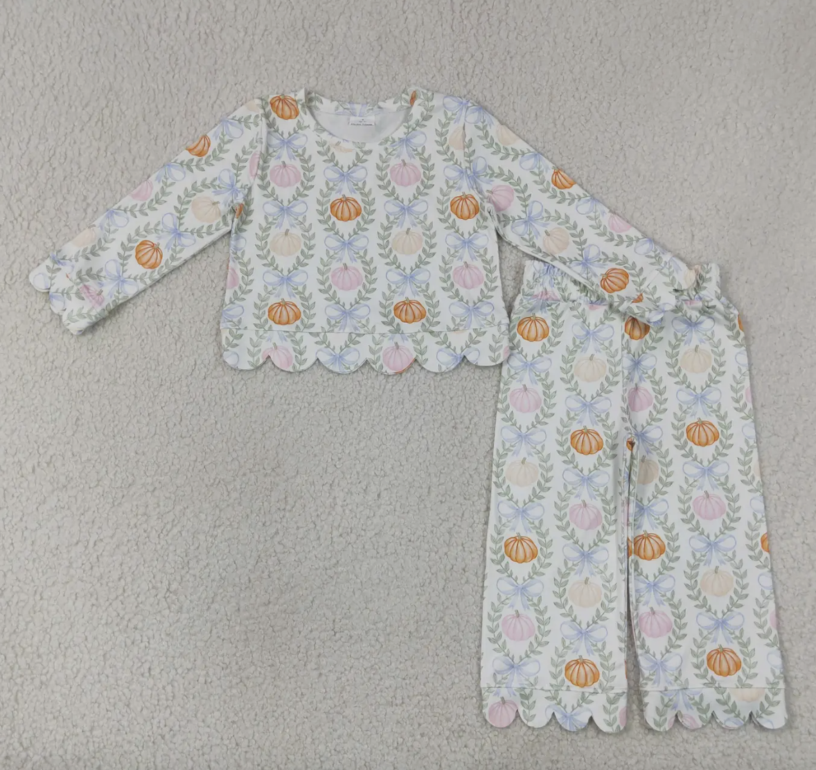 Scalloped Pumpkin Set