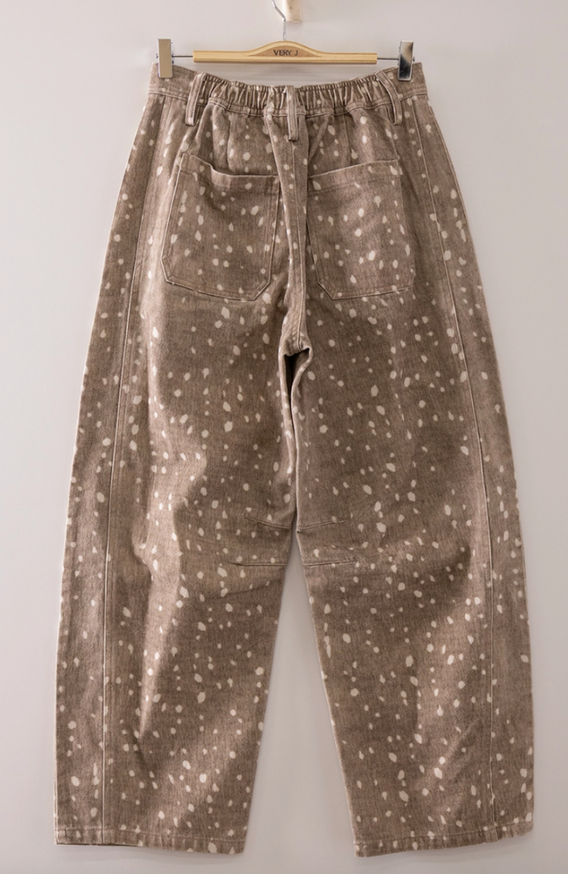Mocha Bambi Barrel Jean