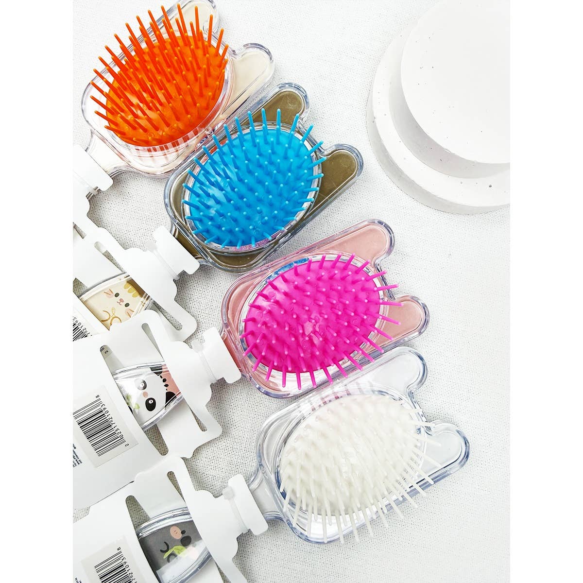 Moving Glittered Animal Theme Hair Brush