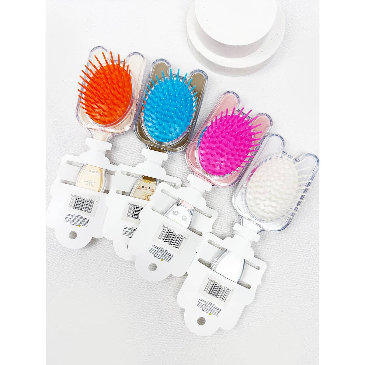 Moving Glittered Animal Theme Hair Brush