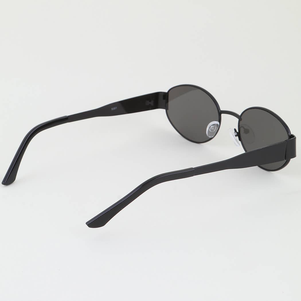 It Girlie Round Sunglasses