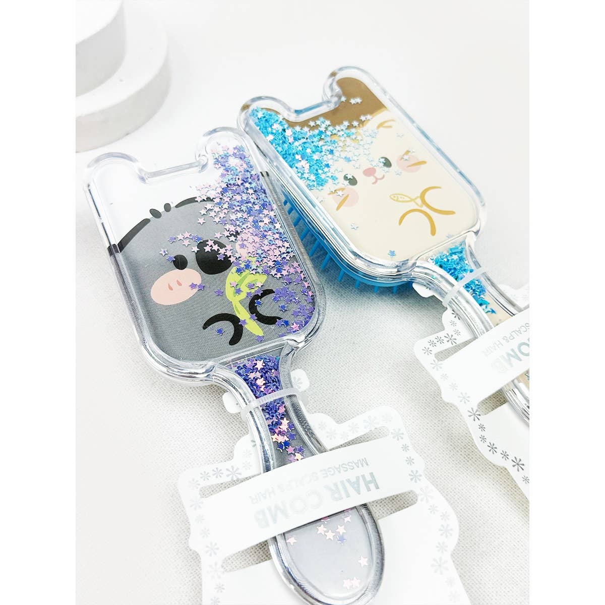 Moving Glittered Animal Theme Hair Brush
